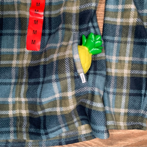 Plaid Sweater/Hoodie | O’Neil - Picture 3 of 4